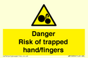 danger-risk-of-trapped-handfingers~